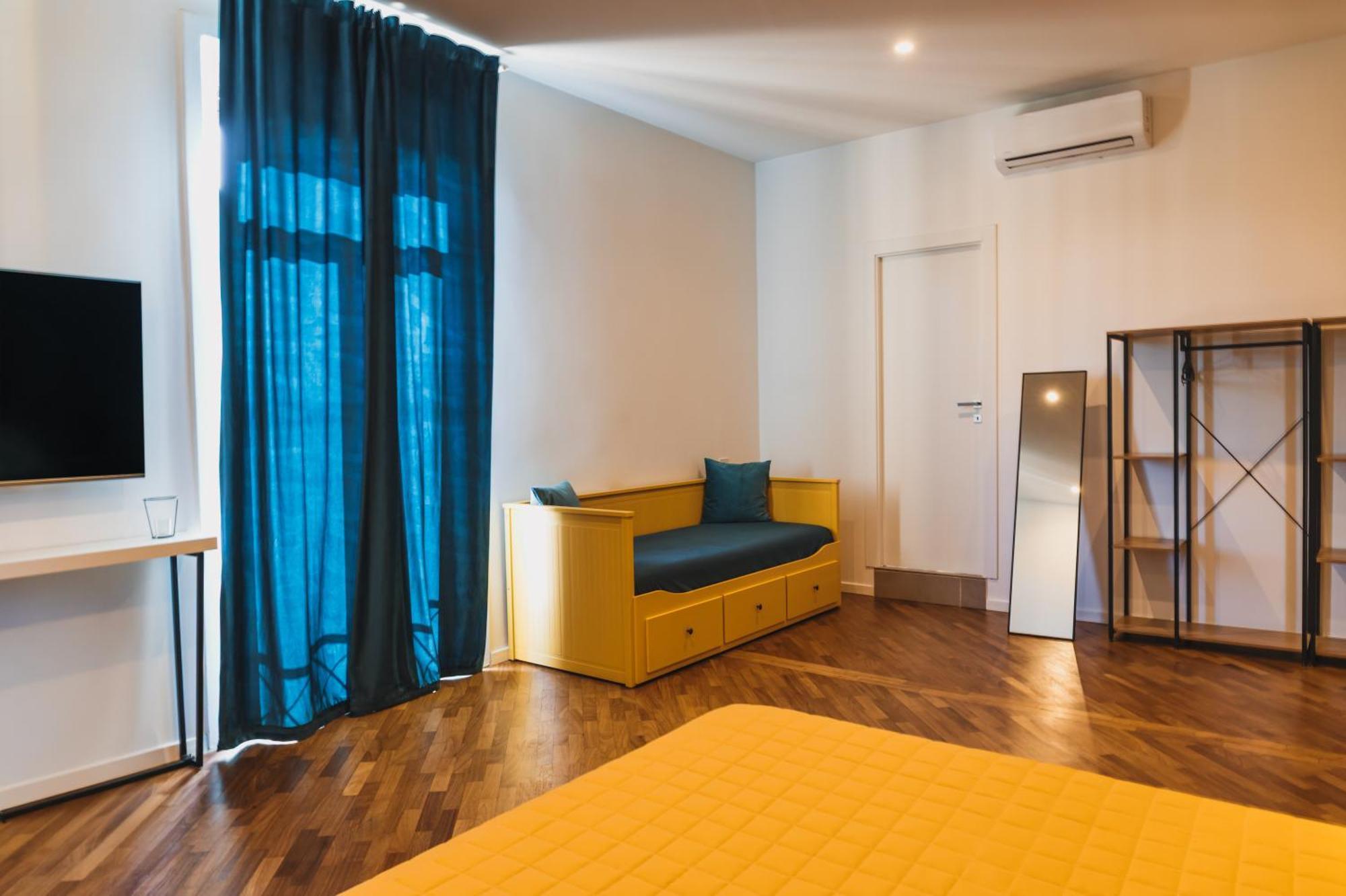 Attico33 Hotel Napoli Bagian luar foto